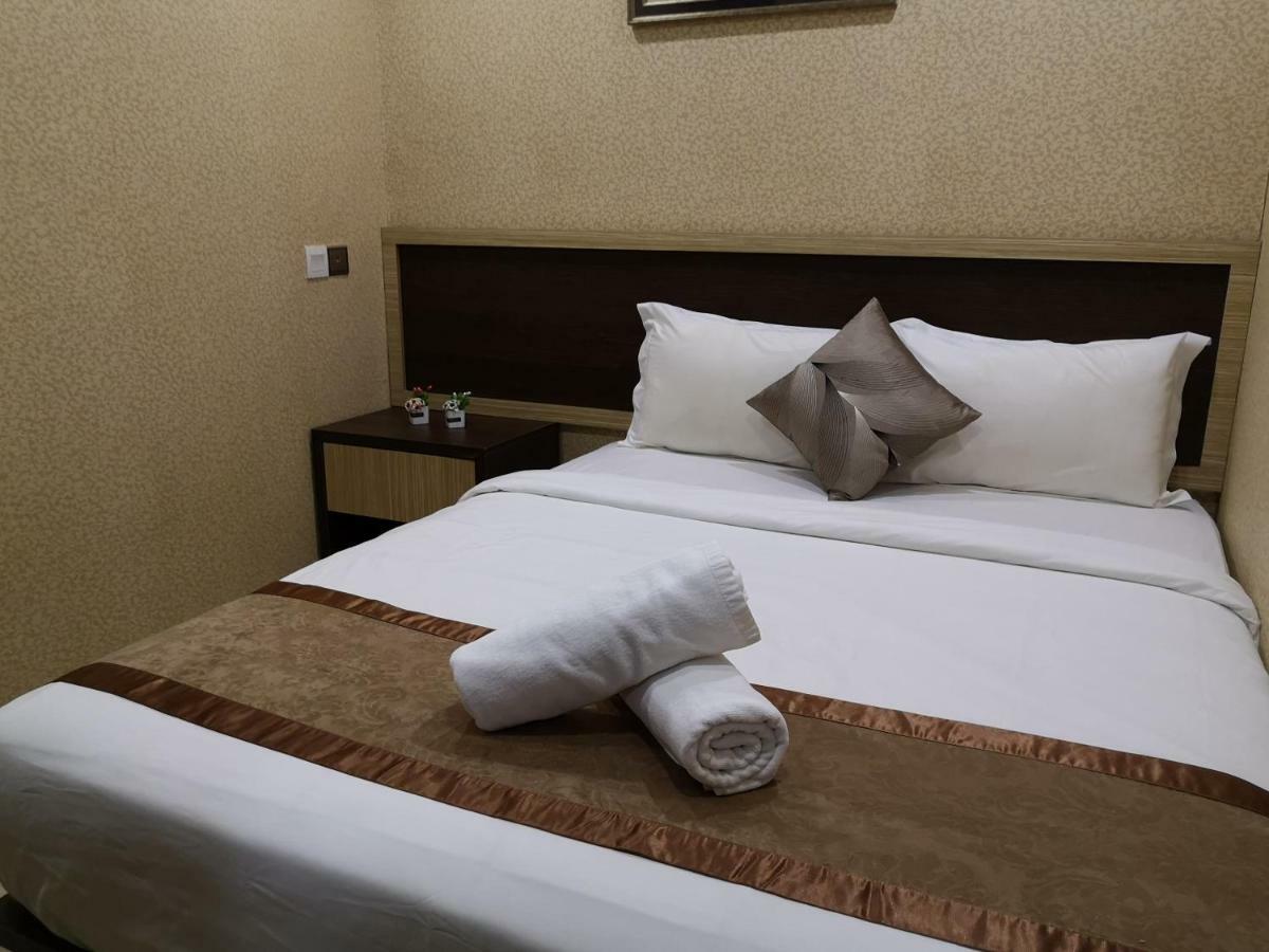 Hotel Grand Palace Ampang Ampang  Exterior foto
